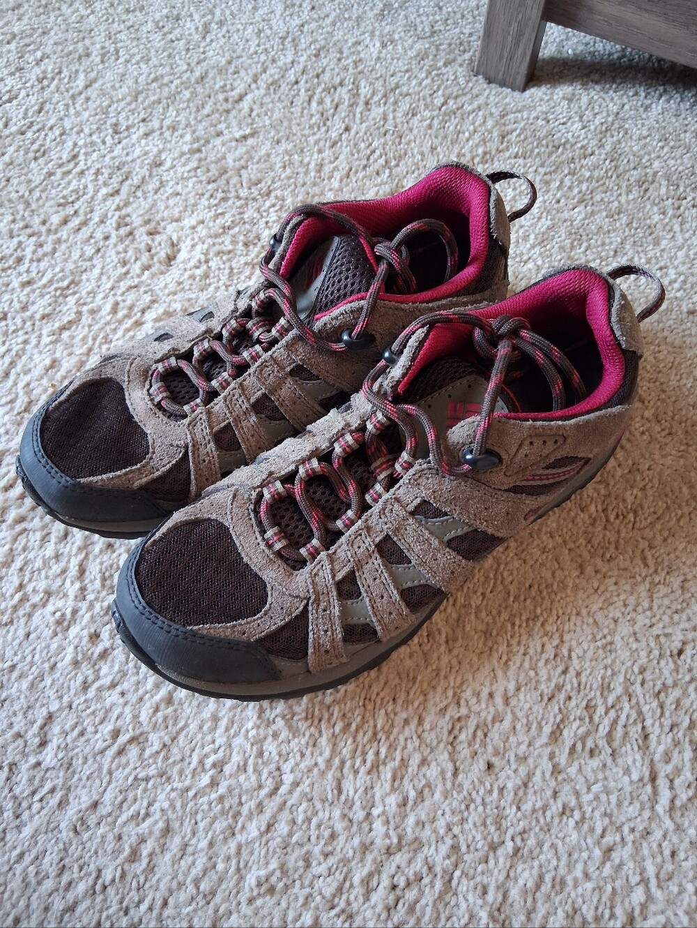 Women's Columbia Brown Suede Redmond Trail Hiking Low Top Sneakers Sz 7.5